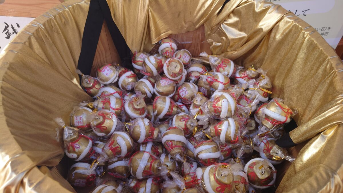 金運UP!「白蛇みくじ」をはじめました！ | 融通の神 白崎八幡宮